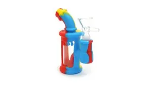 Bongos de vidro vs. silicone: Guia completo de escolha e limpeza